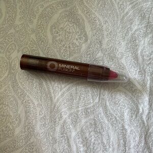 Mineral Fusion sheer moisture lip tint